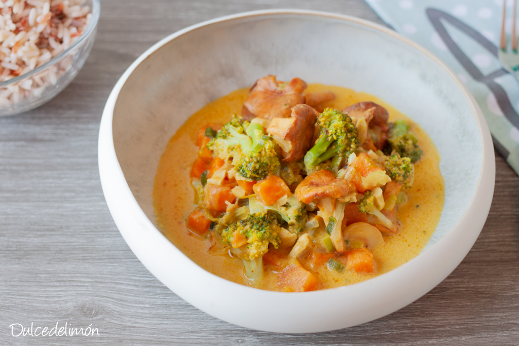 Curry de Boniato con Rebozuelos y Brócoli